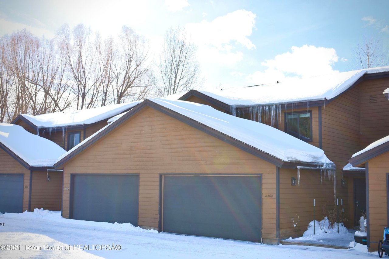 826 Powderhorn Ln, #B
