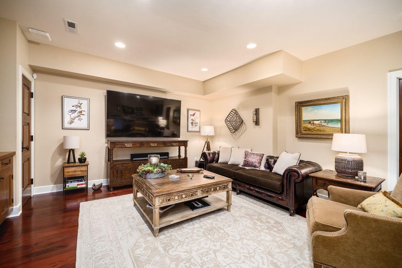 7800 Tillinghast Drive