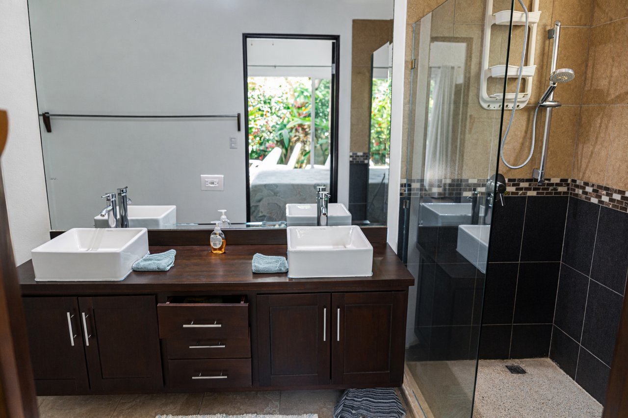 3 Bedroom Home Walking Distance to Playa Chaman – Villas del Sol, Bahía Ballena