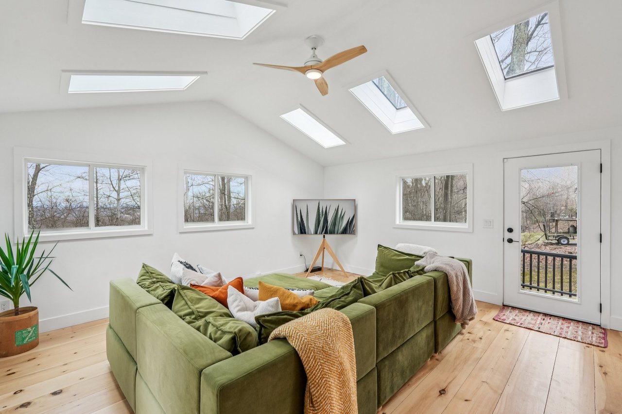 Cornwall Contemporary Wooded Retreat