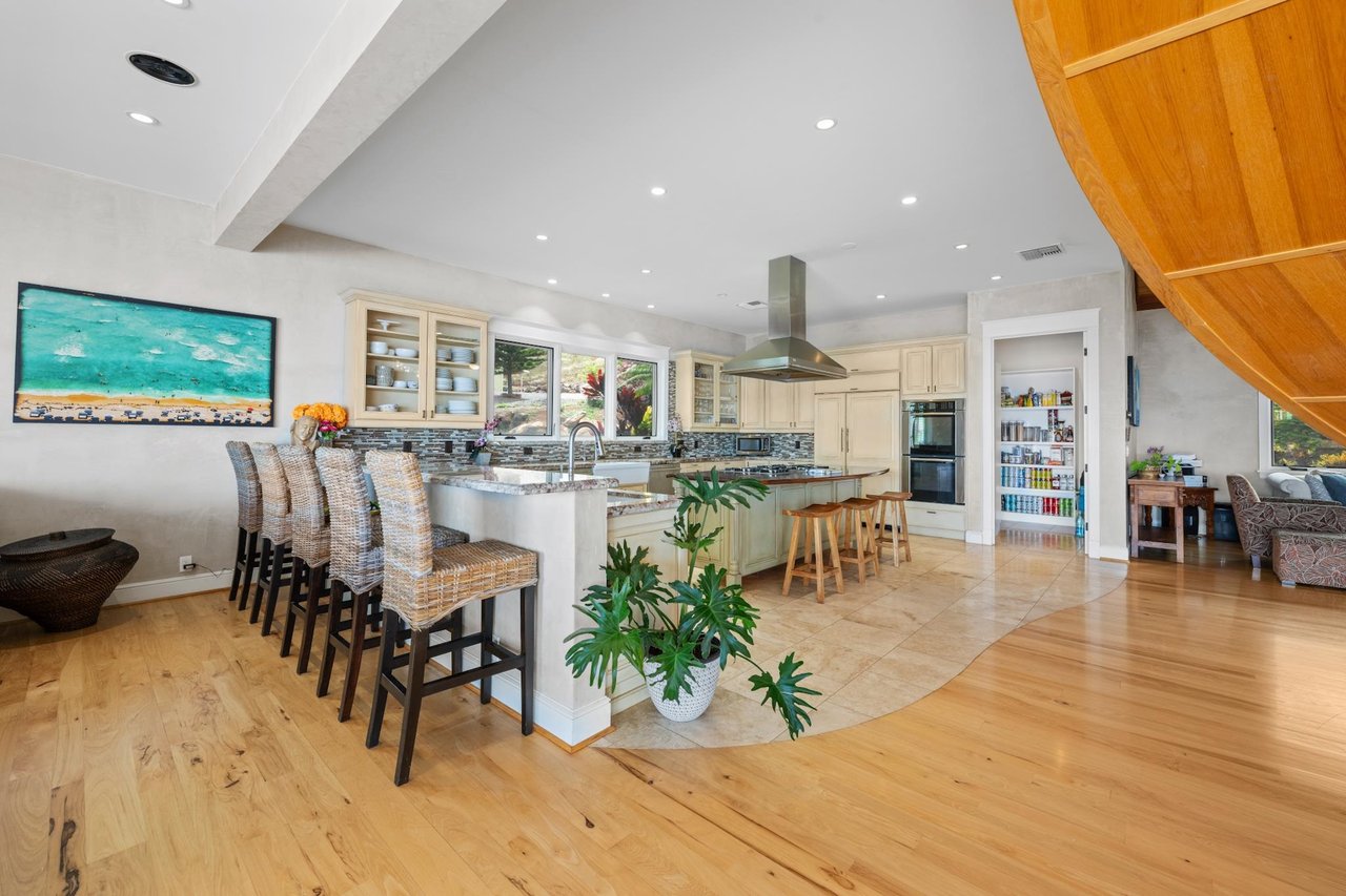 SPECTACULAR 45 ACRE WEST MAUI OCEANVIEW  ESTATE - 5 BEDROOM RESIDENCE - INFINITY POOL - $9,850,000