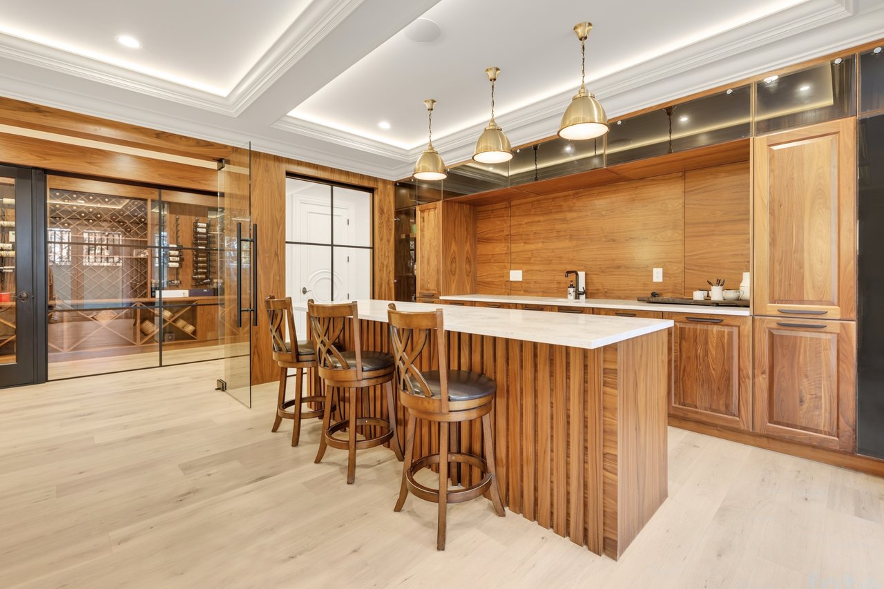 Exclusive Luxury Listing