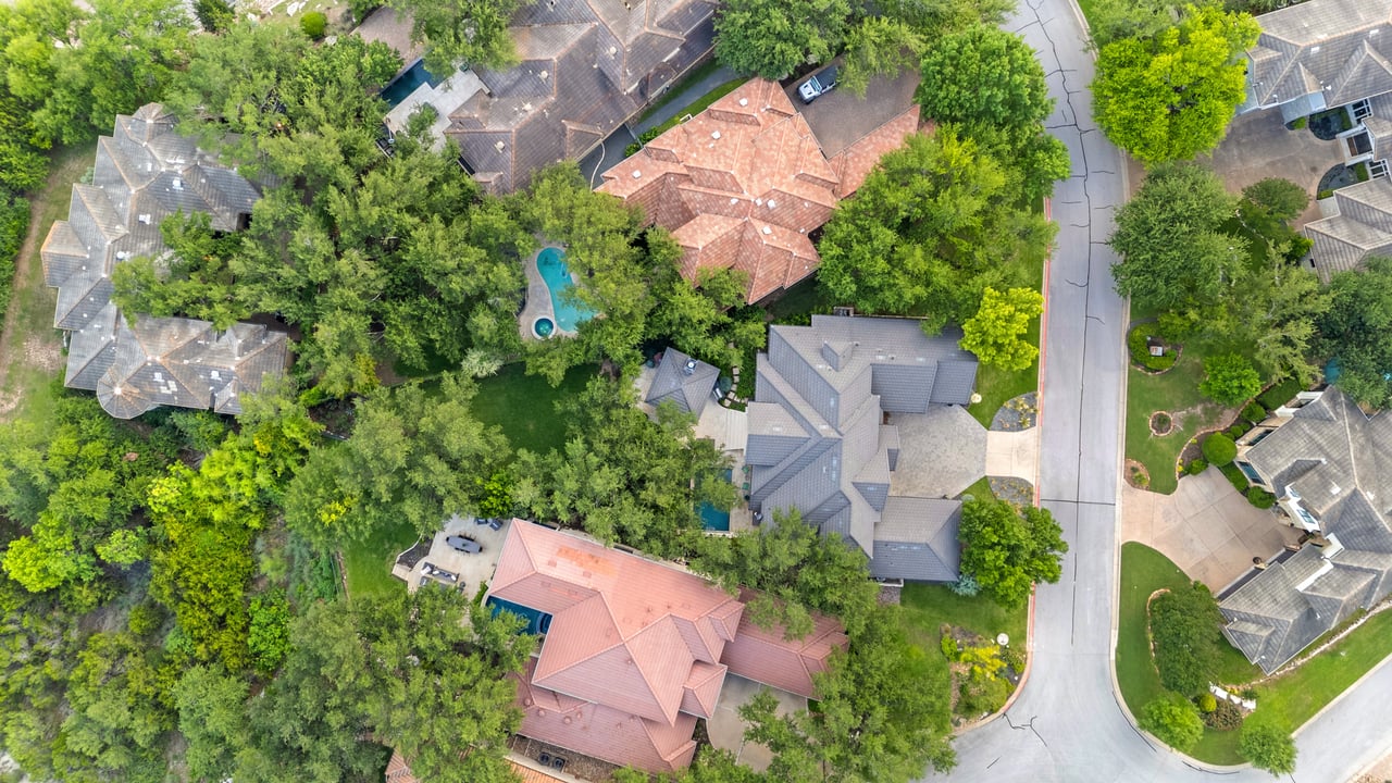 Lock & Leave in Governors Hill