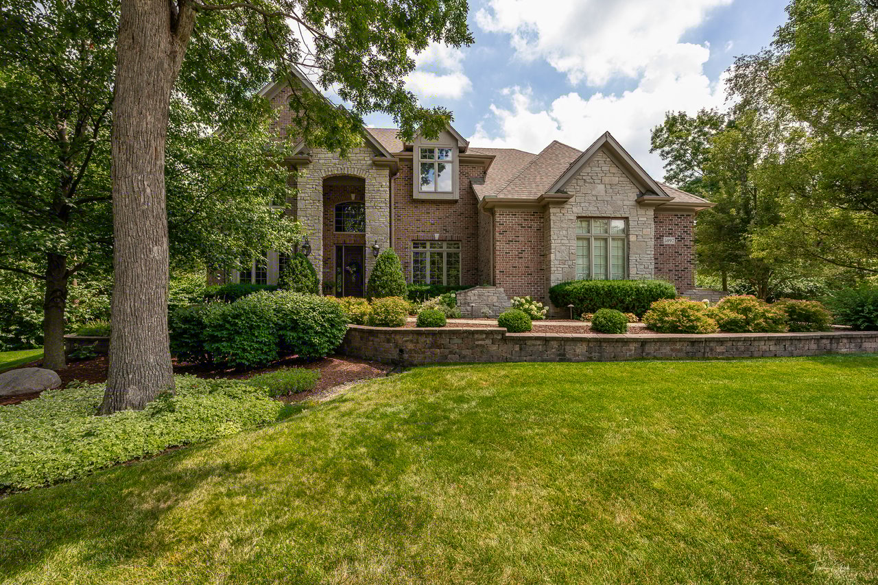 Luxury Home in Lisle