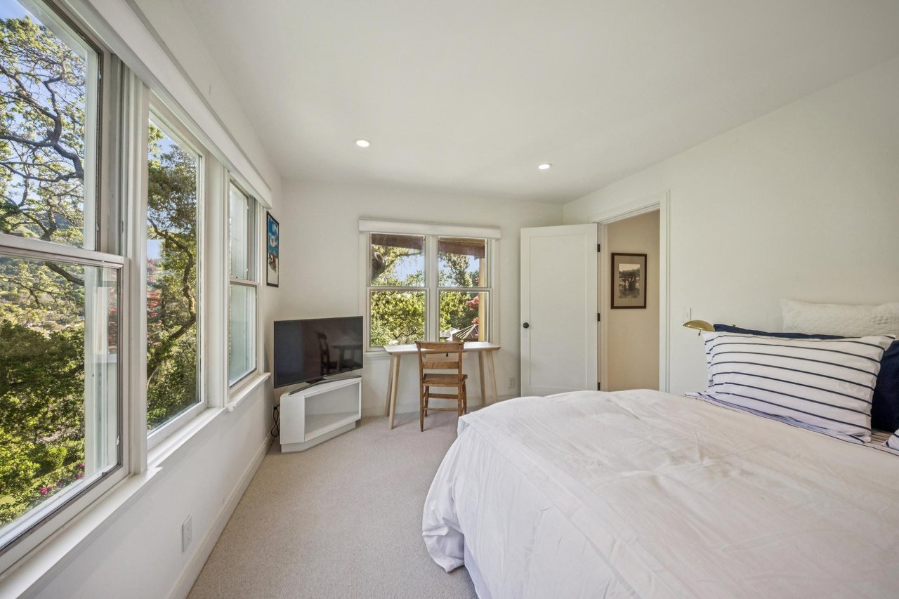 10 Maoli Drive, San Rafael