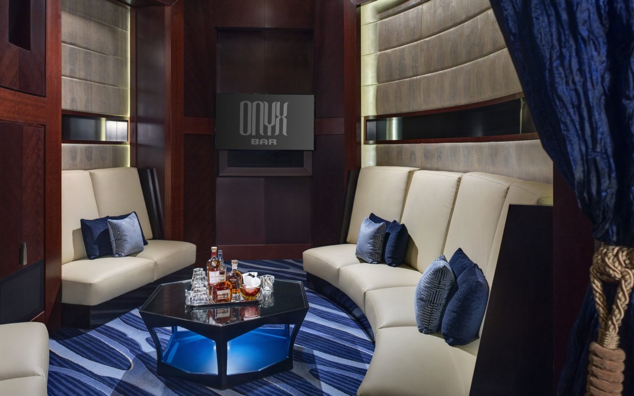 Local Favorites: Onyx Bar