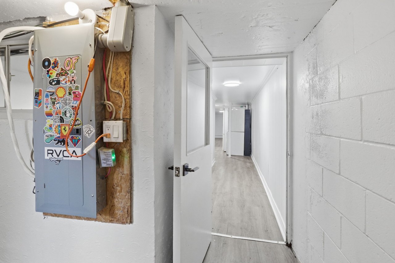 284 Euclid Ave, Basement