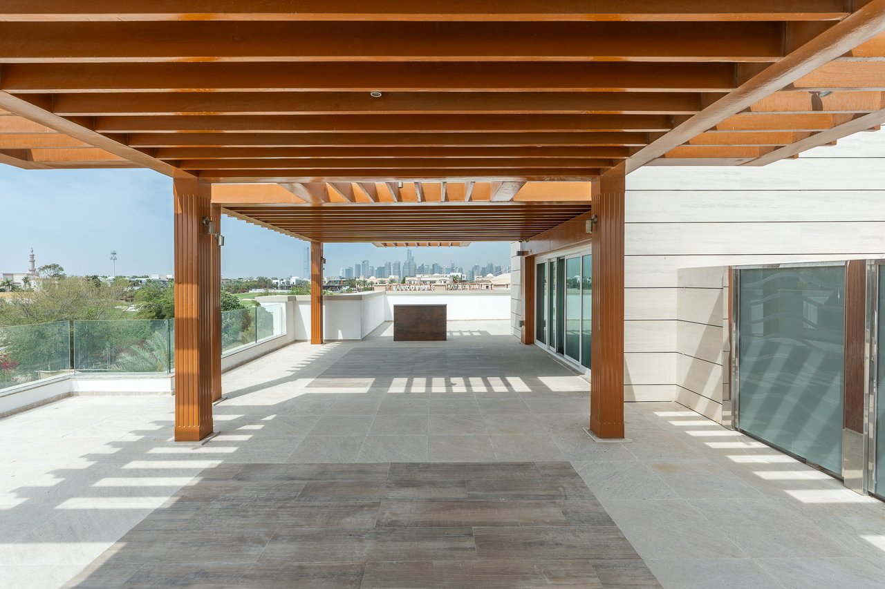 Emirates Hills Villa 