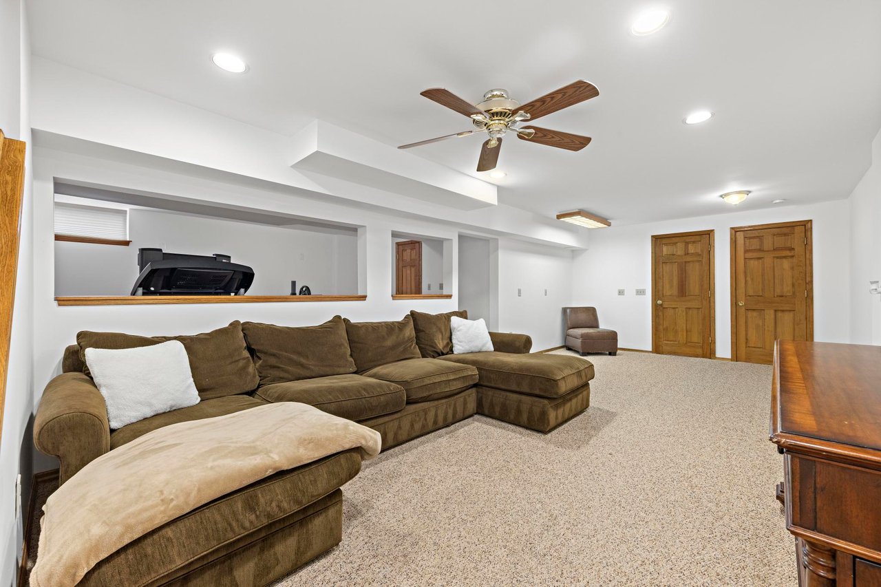 129 Four Winds Drive, Middletown, NJ