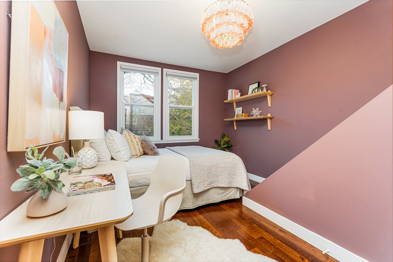 48 Lockwood Rd