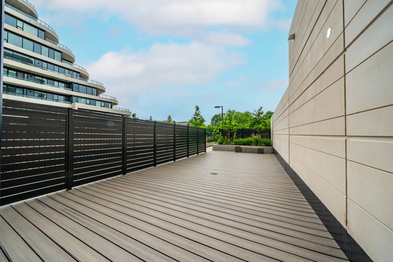 8188 Yonge Street, 235