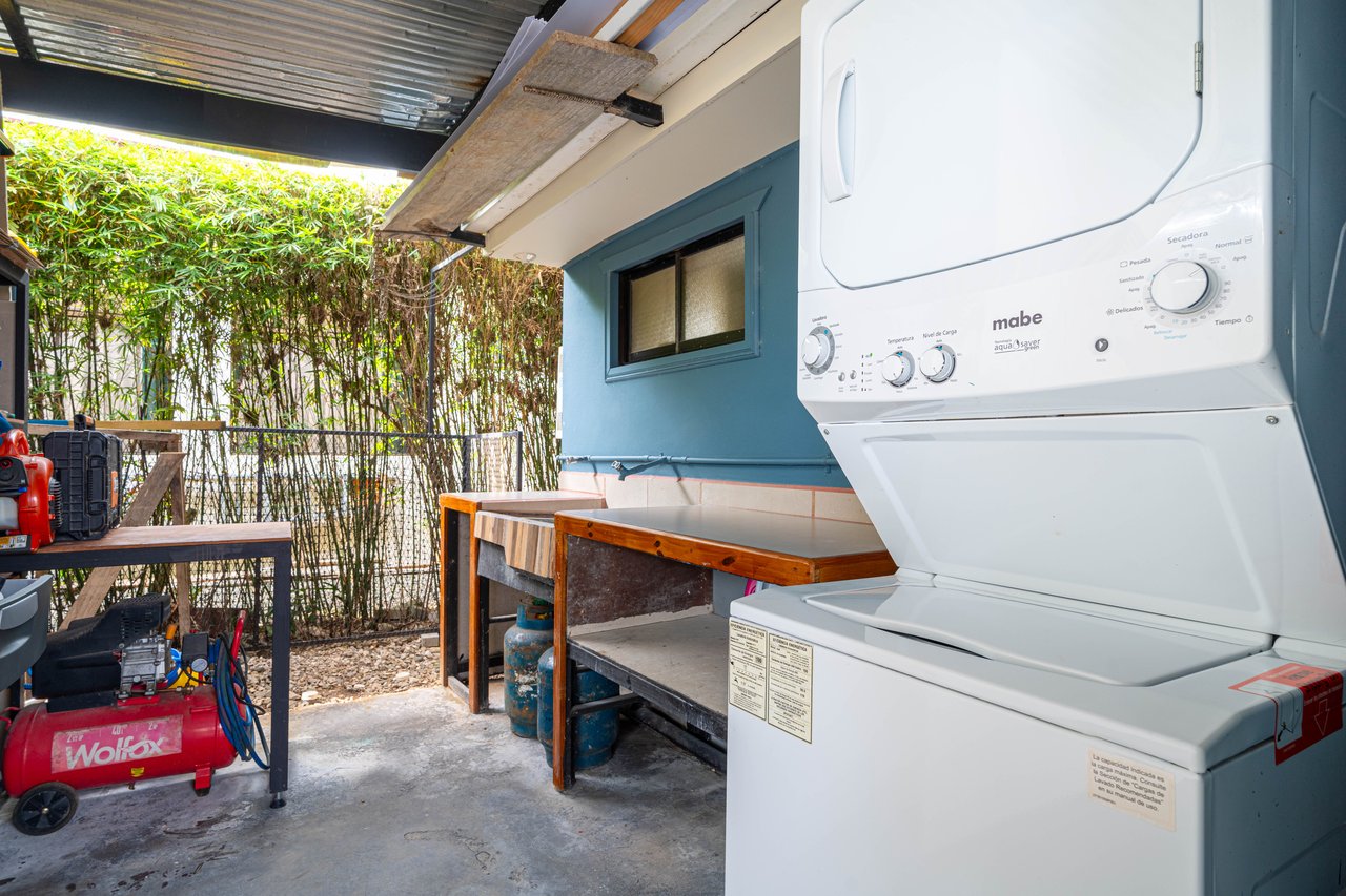 3 Bed Main Home with Two Rental Villas, Walk to Beach in Uvita! Fantastic Location!