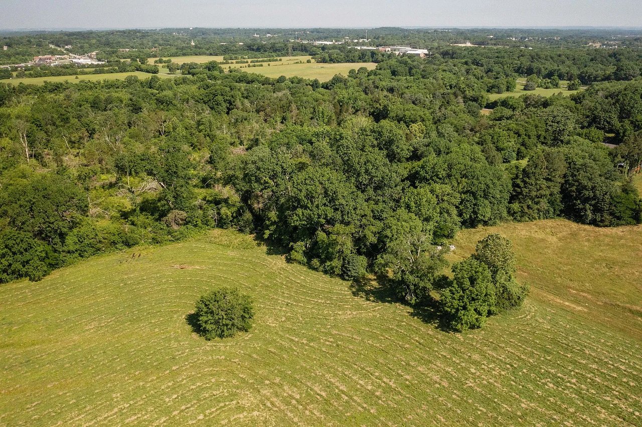 5224 Old Lebanon Dirt Rd