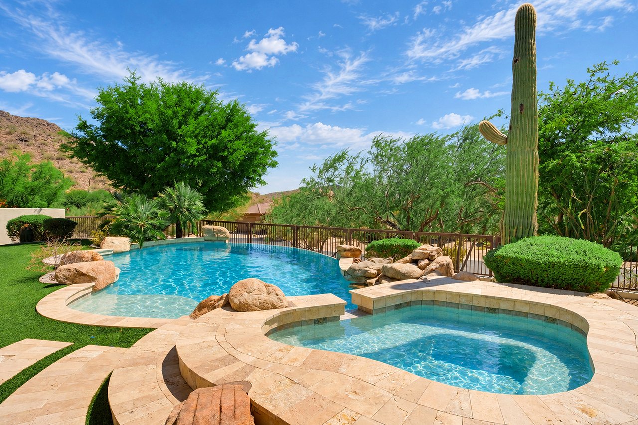 13647 E WINDROSE Drive