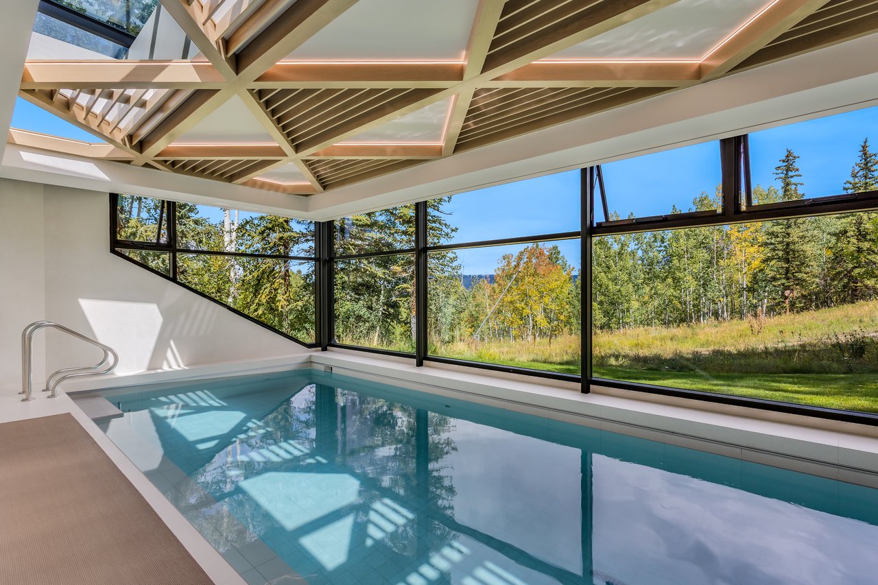 Edgewood Lane Masterpiece