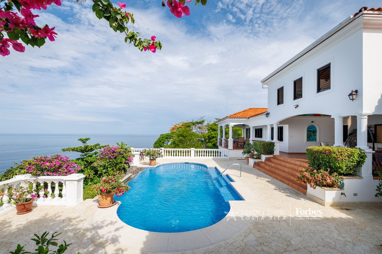 20361 - Villa Romántica | Mediterranean Mansion on 5.9 Hectares with Ocean Views