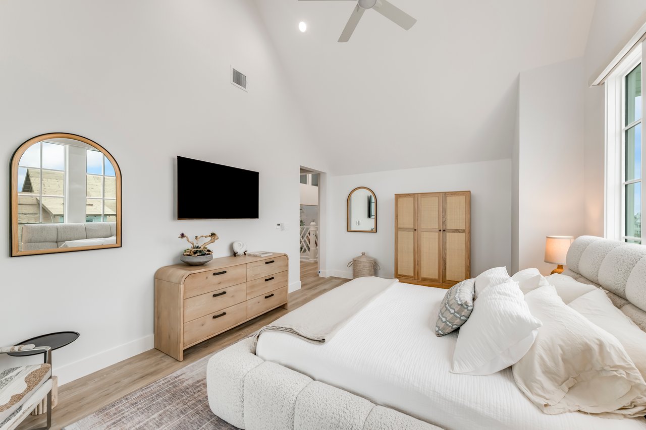 Dewdrop Street, 6110 Sq. Ft.