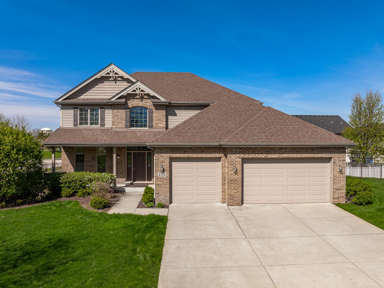 8724 Coventry Dr, Woodridge