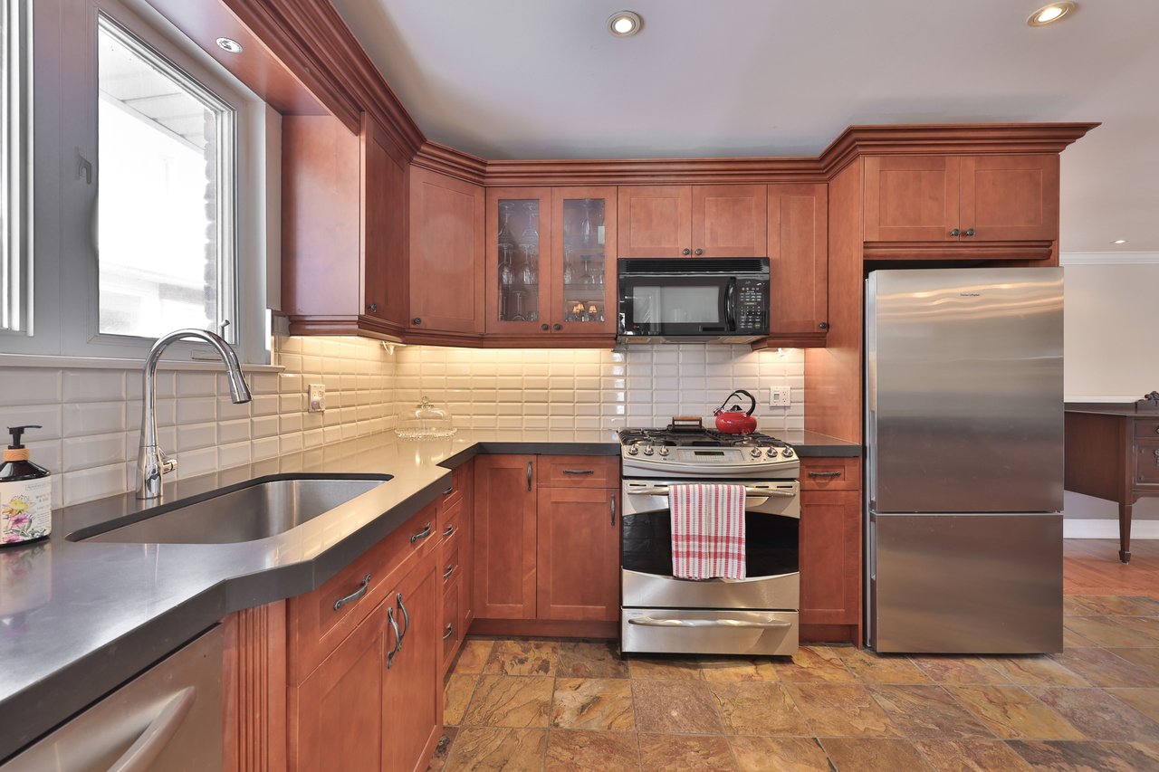 502 Bohemia Crescent, Oakville