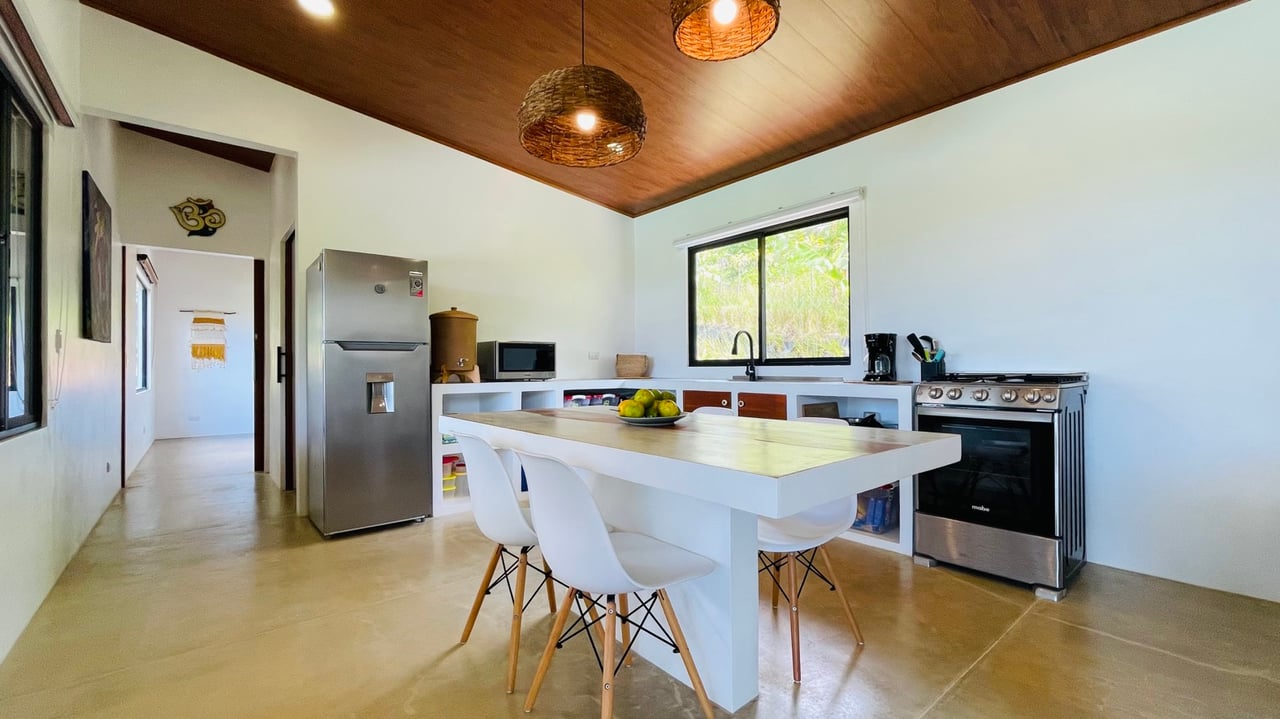 Brand New Modern Home in a Private Tropical Setting - Tres Rios