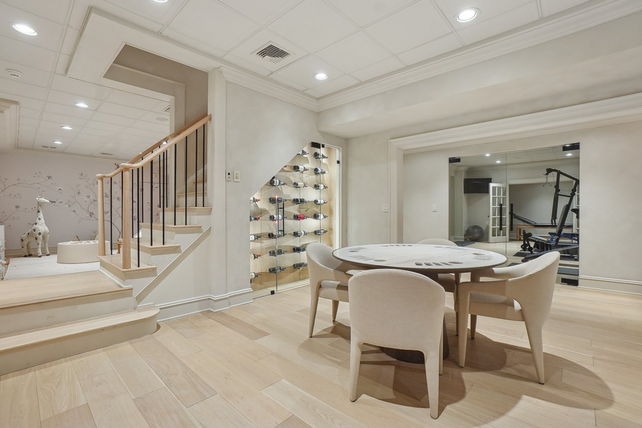 146 Village Rd