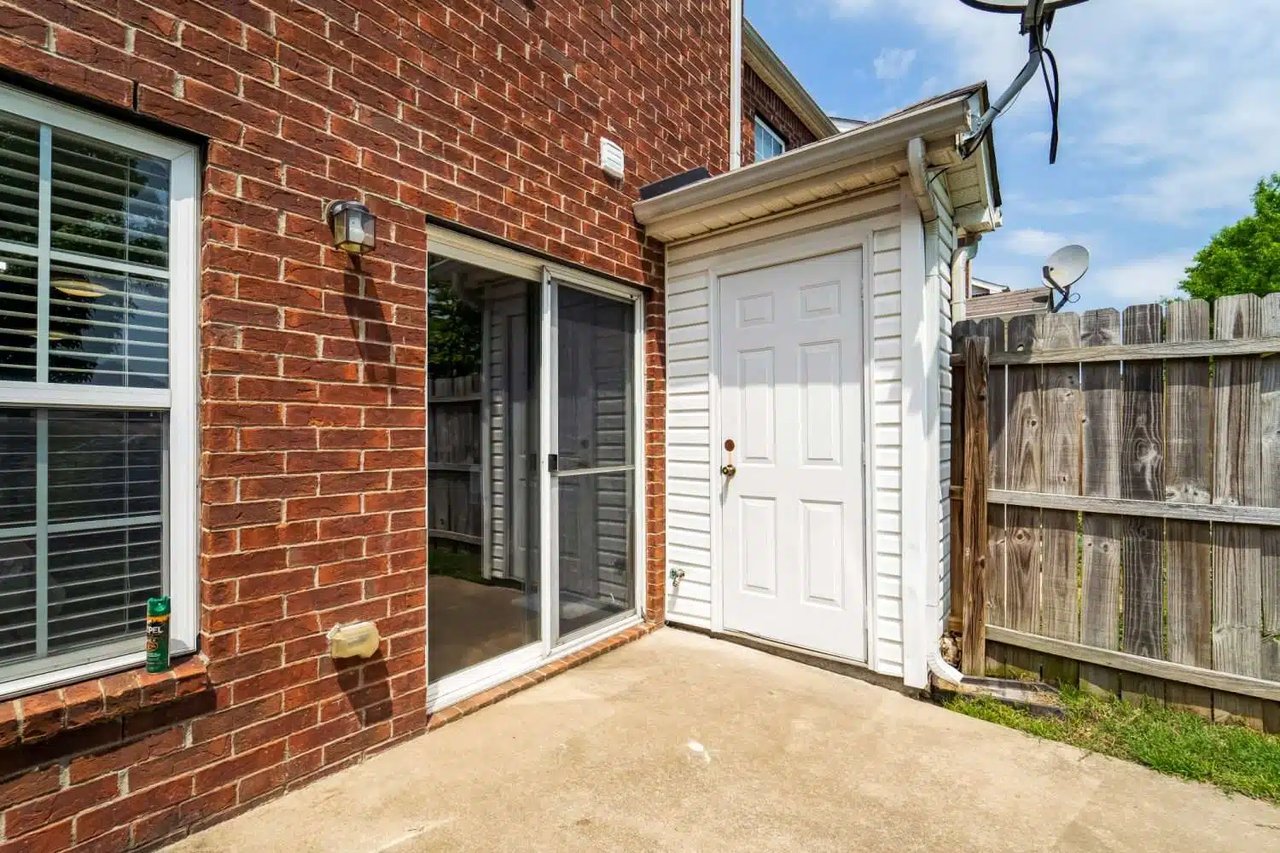 Sold! Gorgeous Renovated Smyrna Townhome
