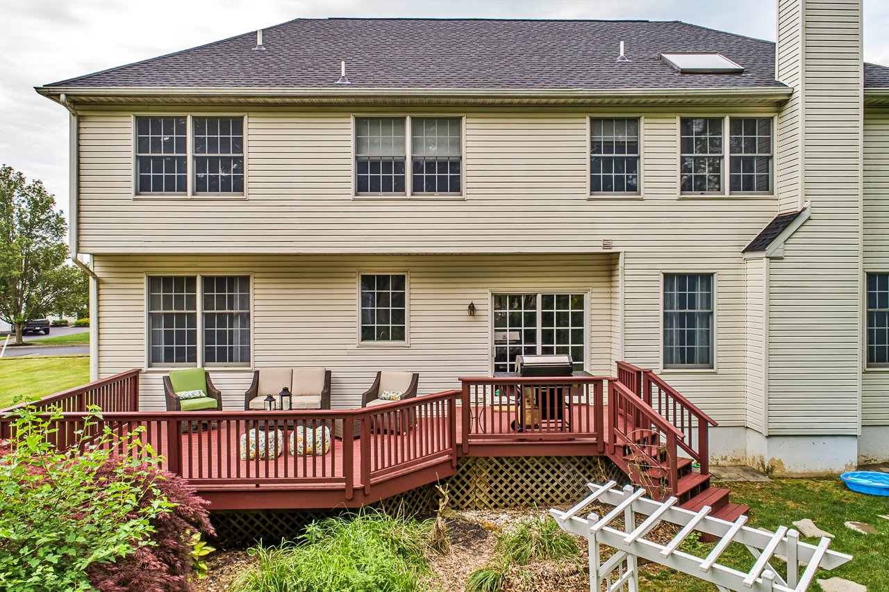 2321 Cross Creek Road