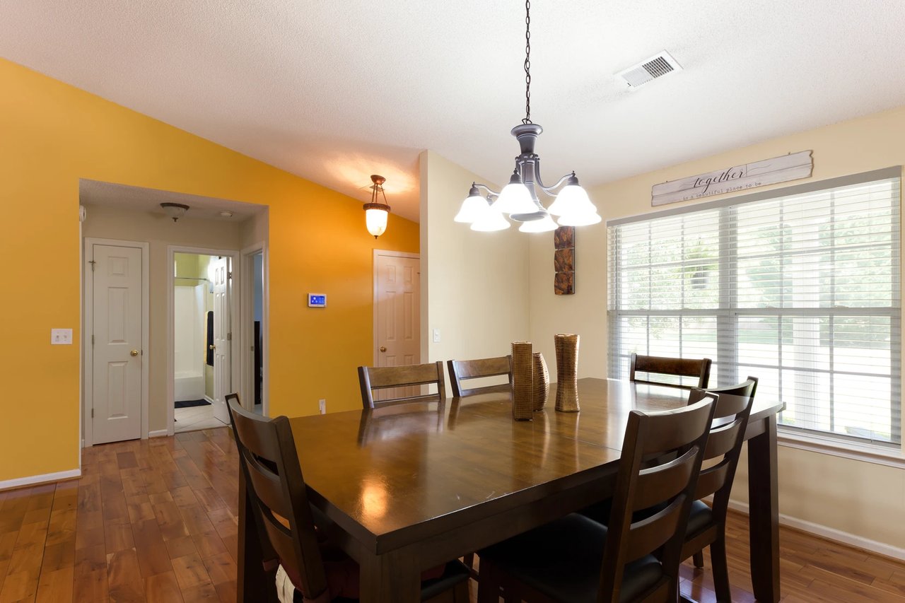 Sold - 612 Hunters Lane, 3 Beds with a Creek & Great Room