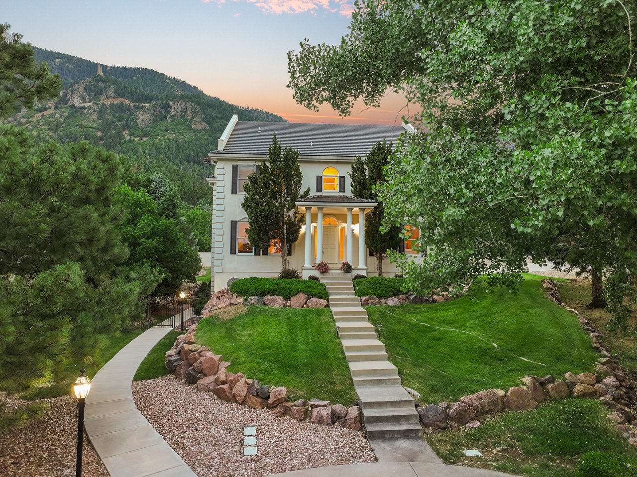 Luxury Home Sold by Patti Gottwein