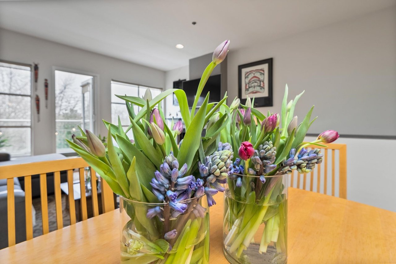 2556 Highbury St, #103