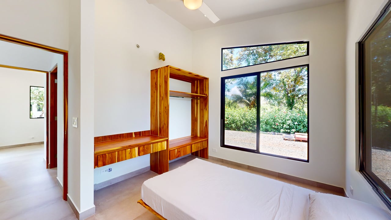 Exquisite Modern Retreat with Ocean and Mountain Views in Ojochal, Costa Rica