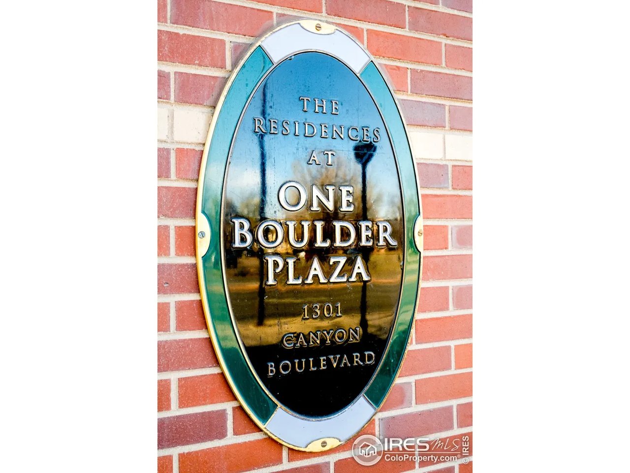 One Boulder Plaza