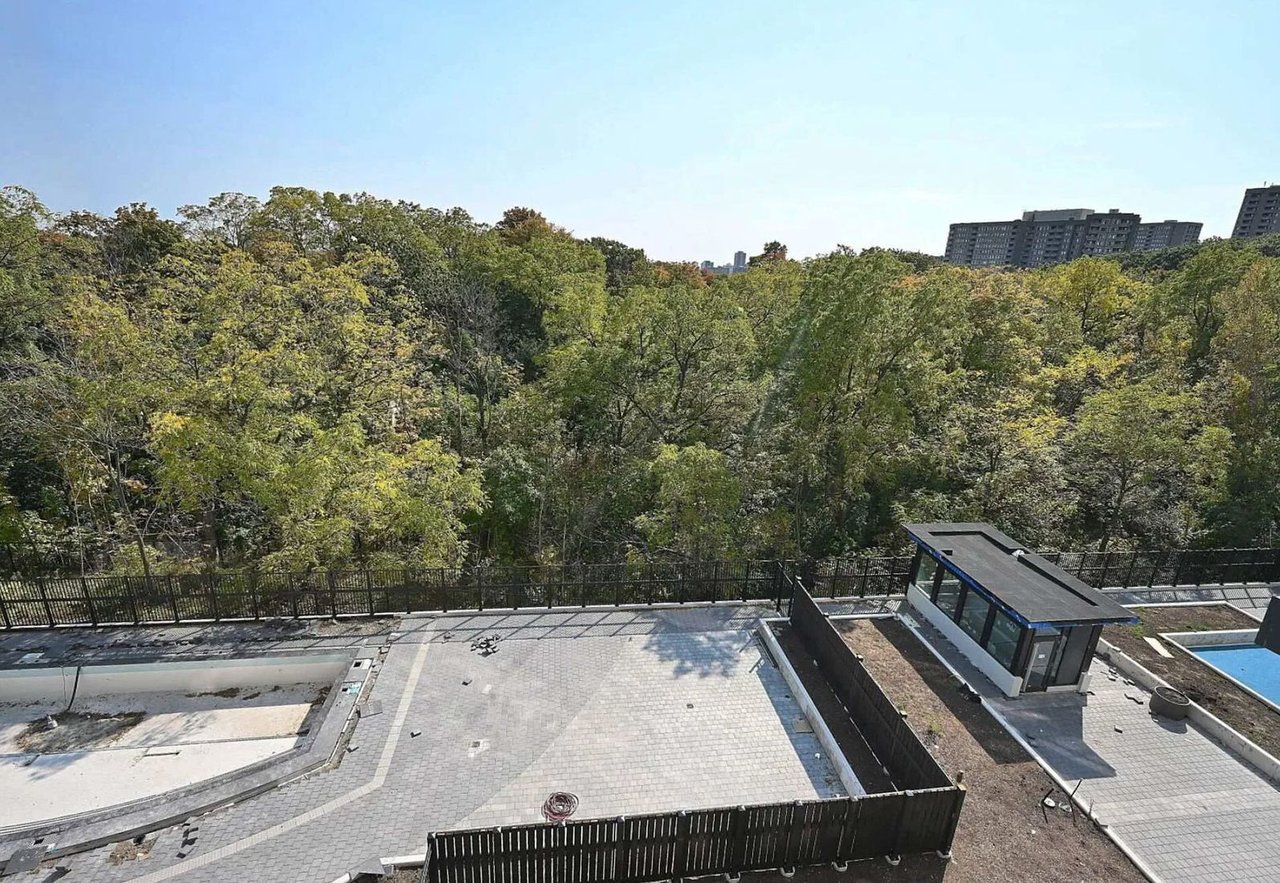 204 Burnhamthorpe Road Unit: 1804