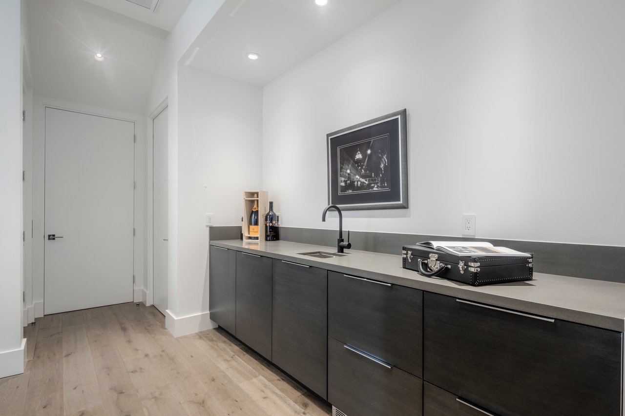 6914 E Cactus Wren Road