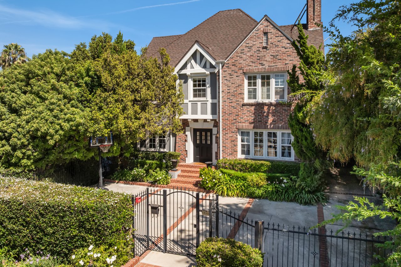 644 N Cherokee Ave, Hancock Park