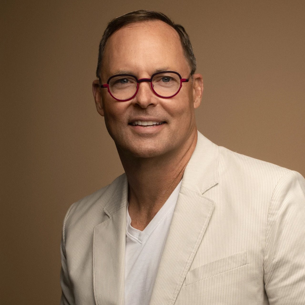 Todd Davis Laguna Beach, CA Real Estate Agent Headshot