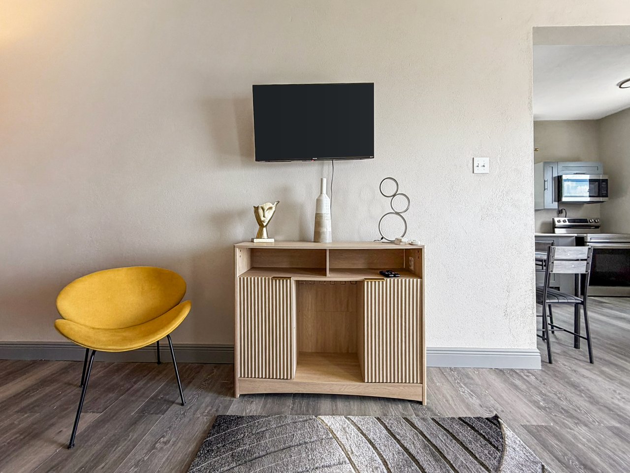 1118 Long Trench 1 Bedroom Apartment