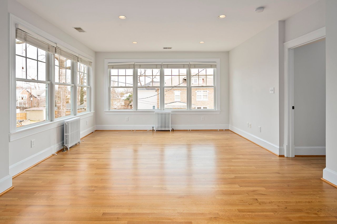 1501 Hamilton St NW