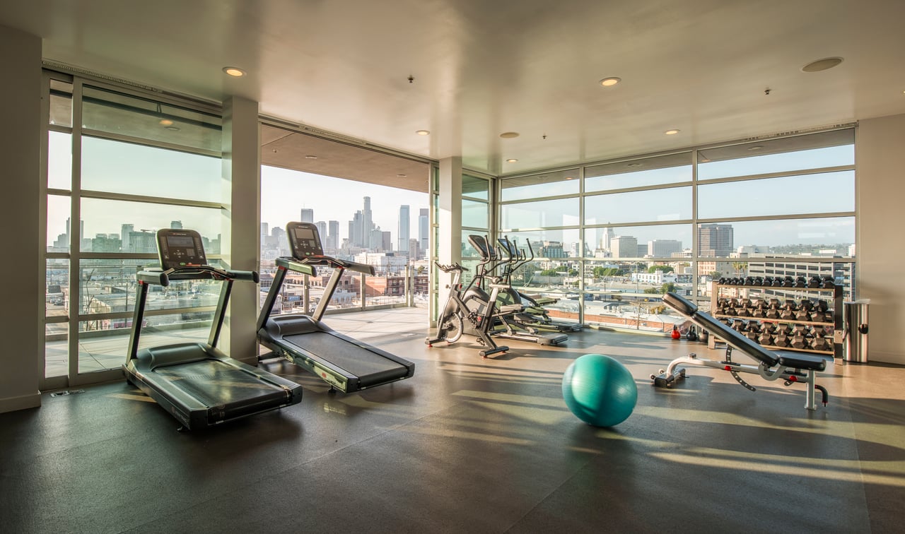 527 Molino St Unit: 202