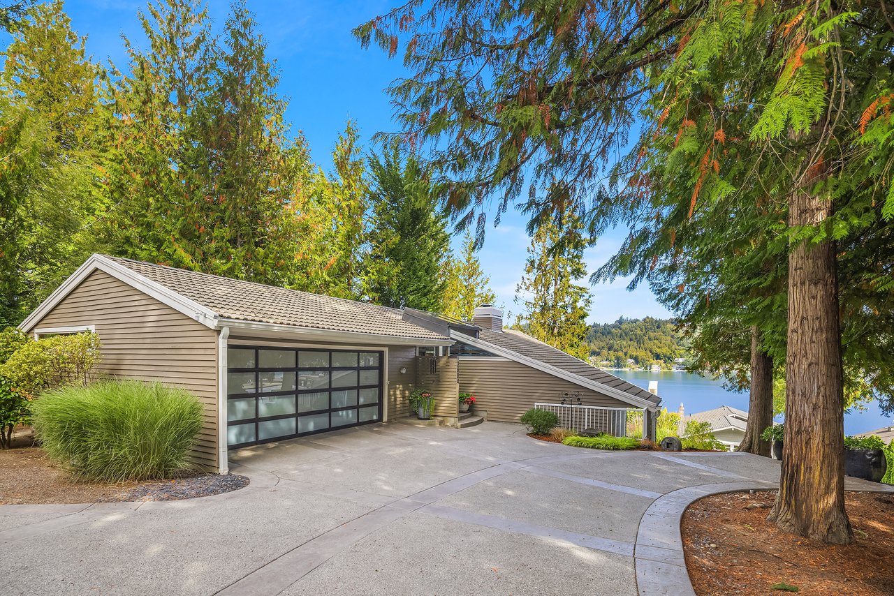 2604 W Lake Sammamish Pkwy NE