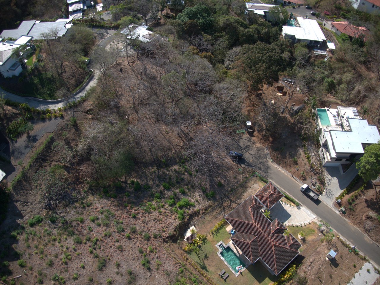 Luxury Living in a Private Cul-de-Sac!