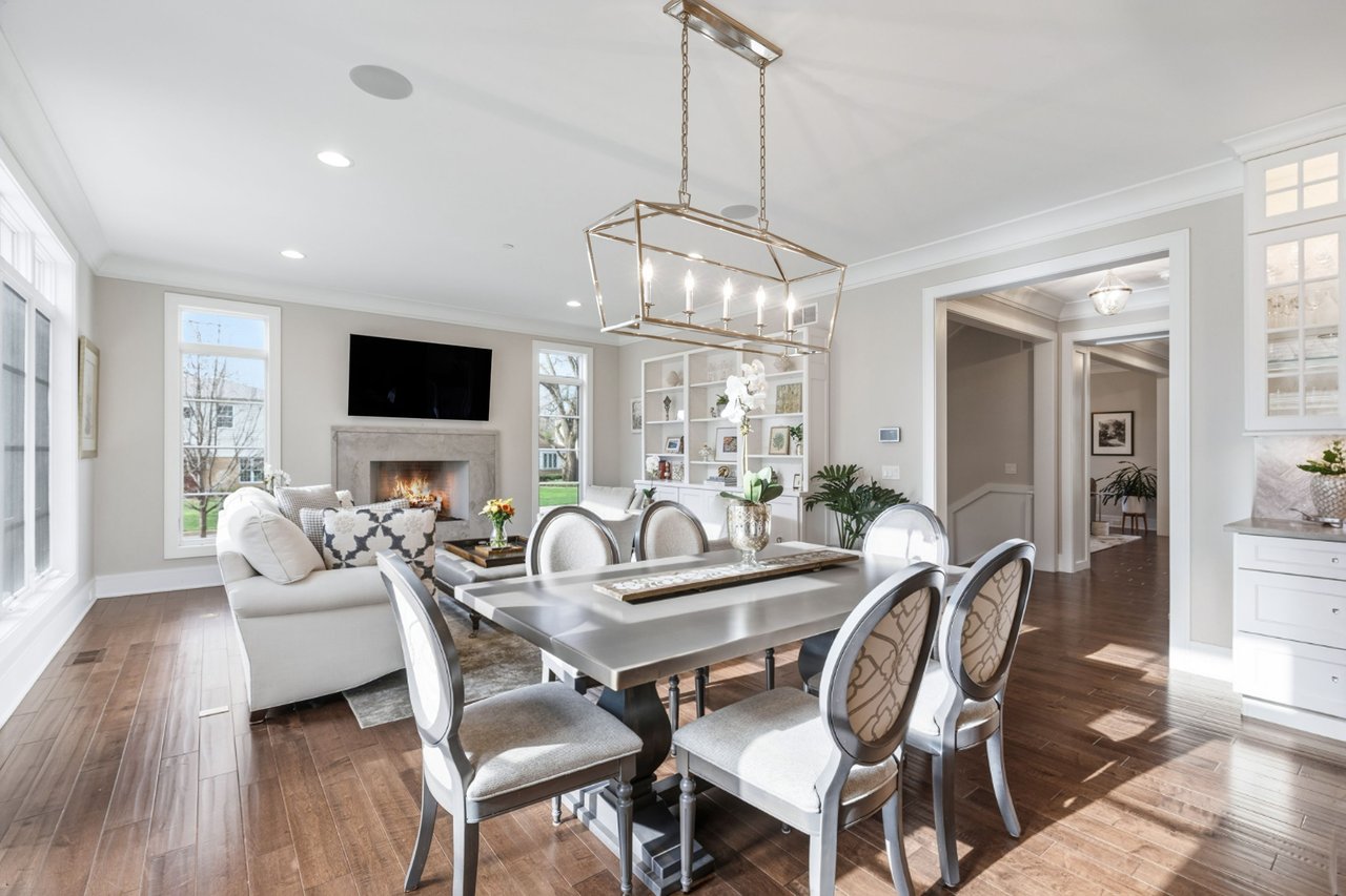 618 Buckingham Place