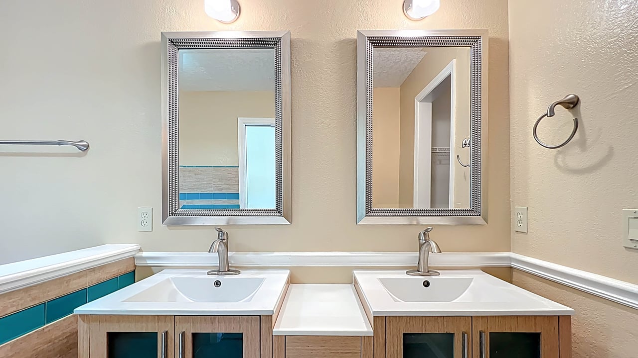 Winter Park Lakefront Townhome