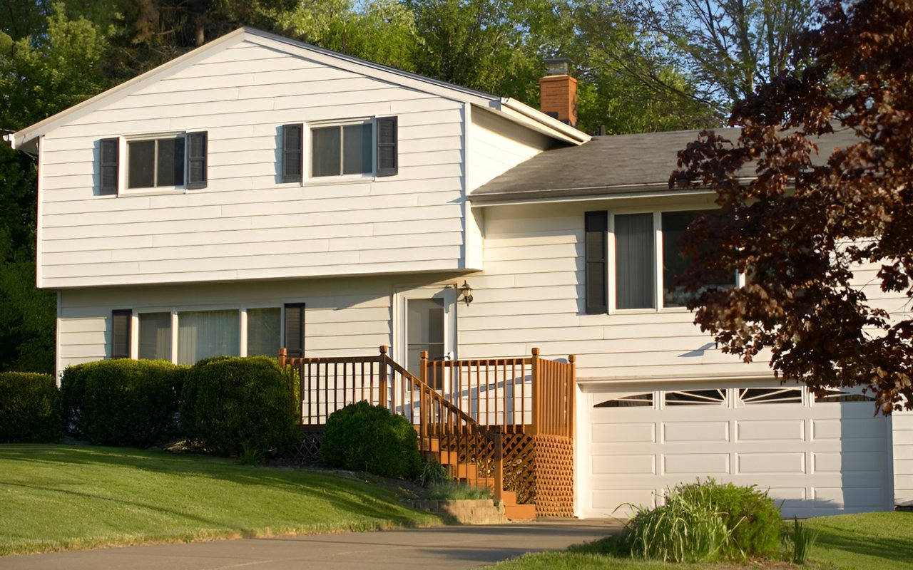 Comparing Mortgage Lenders: Why the Lowest Rate Isn’t Always the Best Deal