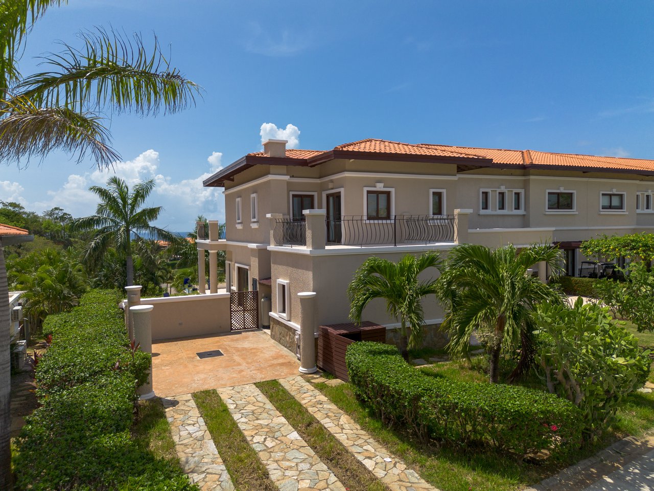 Pearl Ct., Villa 1103