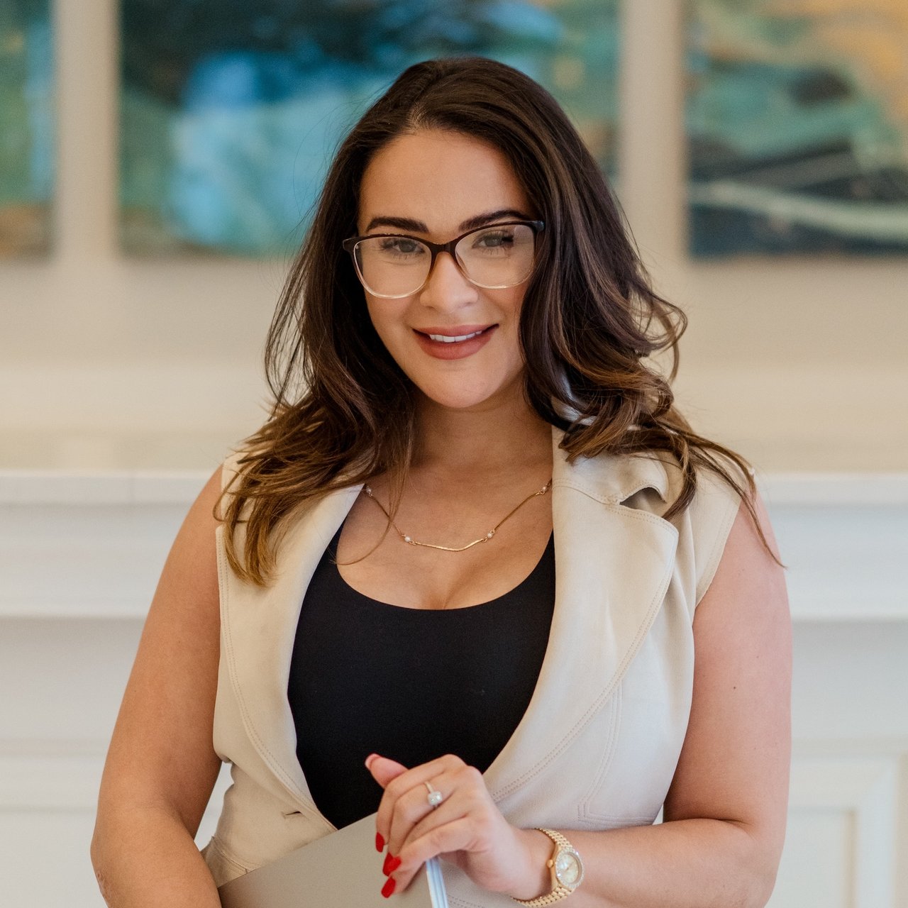 Donna Gonzalez Destin, FL Real Estate Agent Headshot