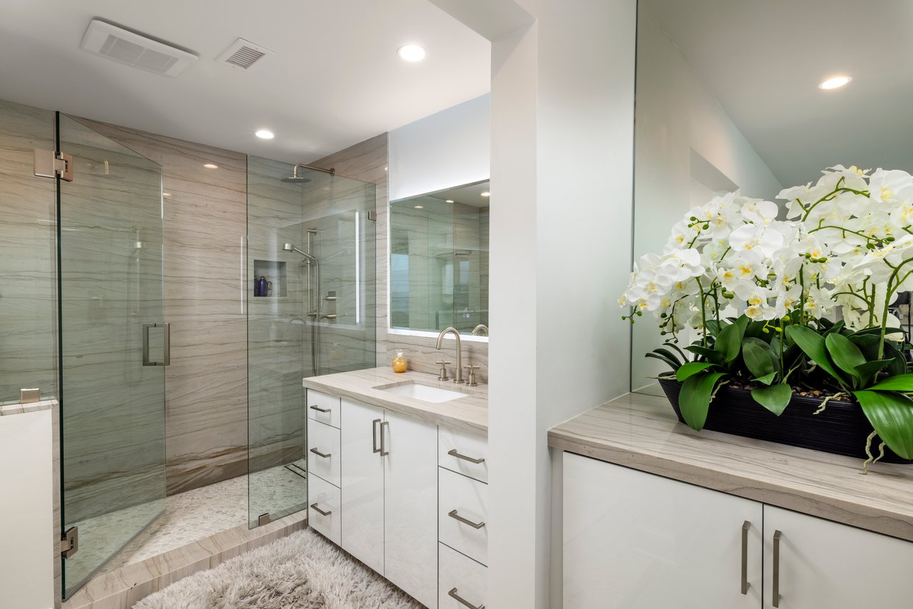 1585 S Coast # 31