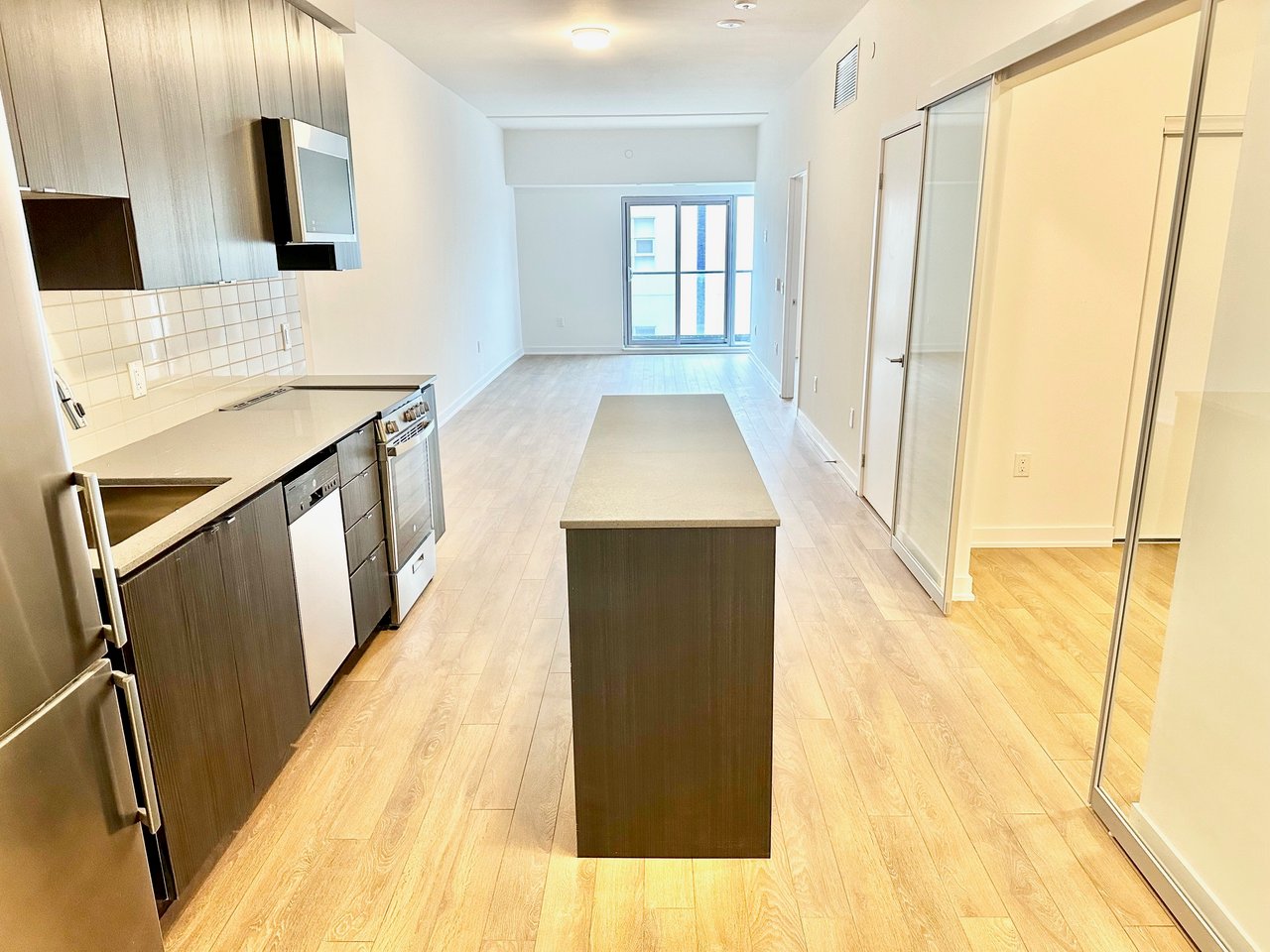  2433 Dufferin St Unit: 316