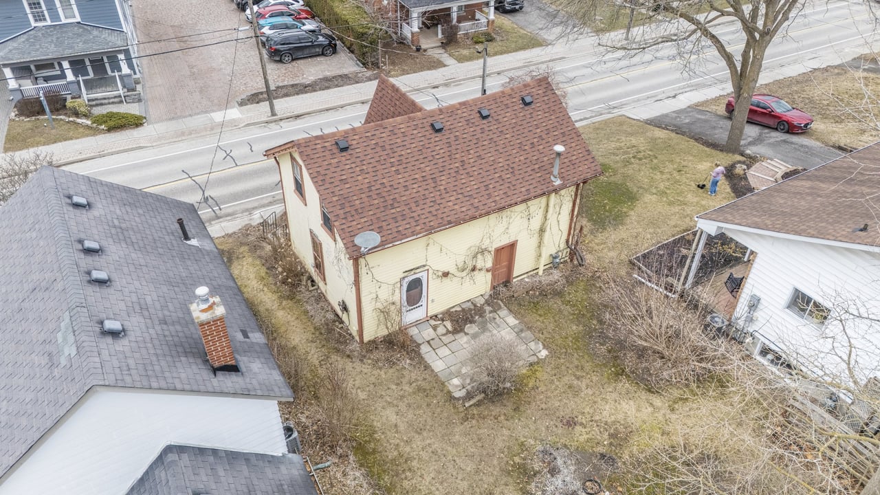 410 Eagle Street, Newmarket, ON L3Y 1K6