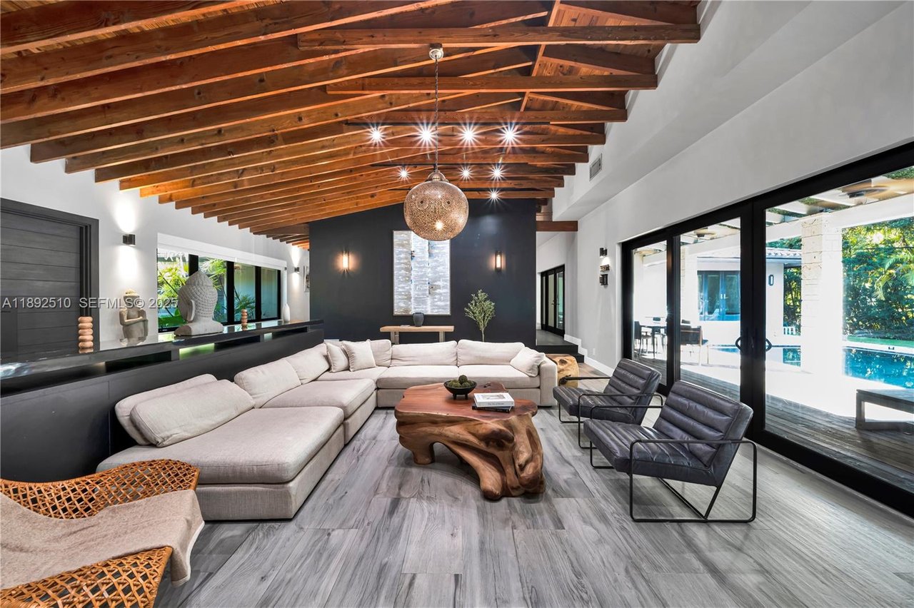 Significant Sale: 40 S Prospect Drive, Coral Gables | Luxury Residence in the exclusive Sunrise Harbour Enclave Home SOLD